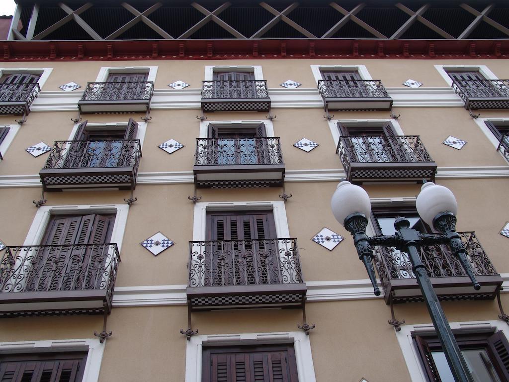 Apartamentos Zaragoza Coso Zewnętrze zdjęcie